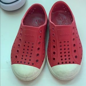 Summer rubber shoes